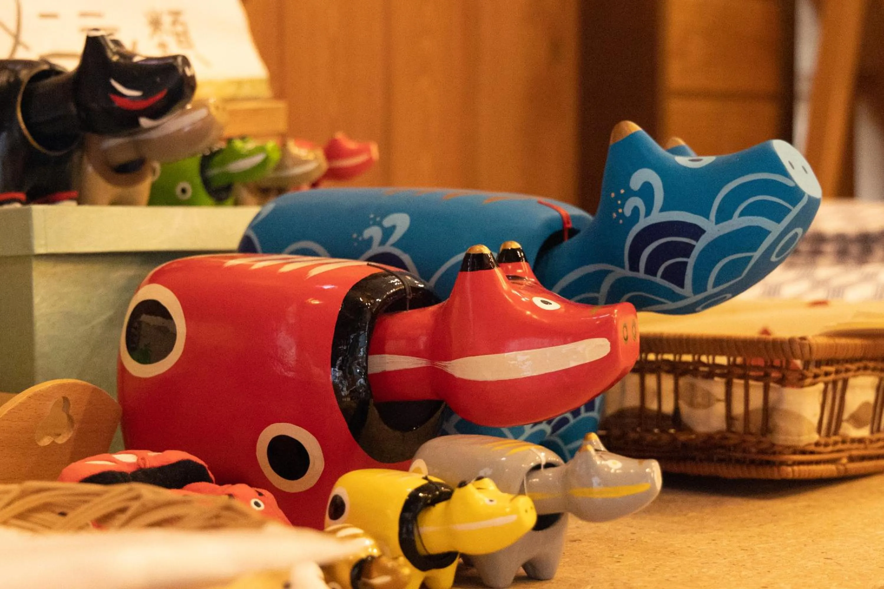 Decorative detail in Nature Cottage Akabeko