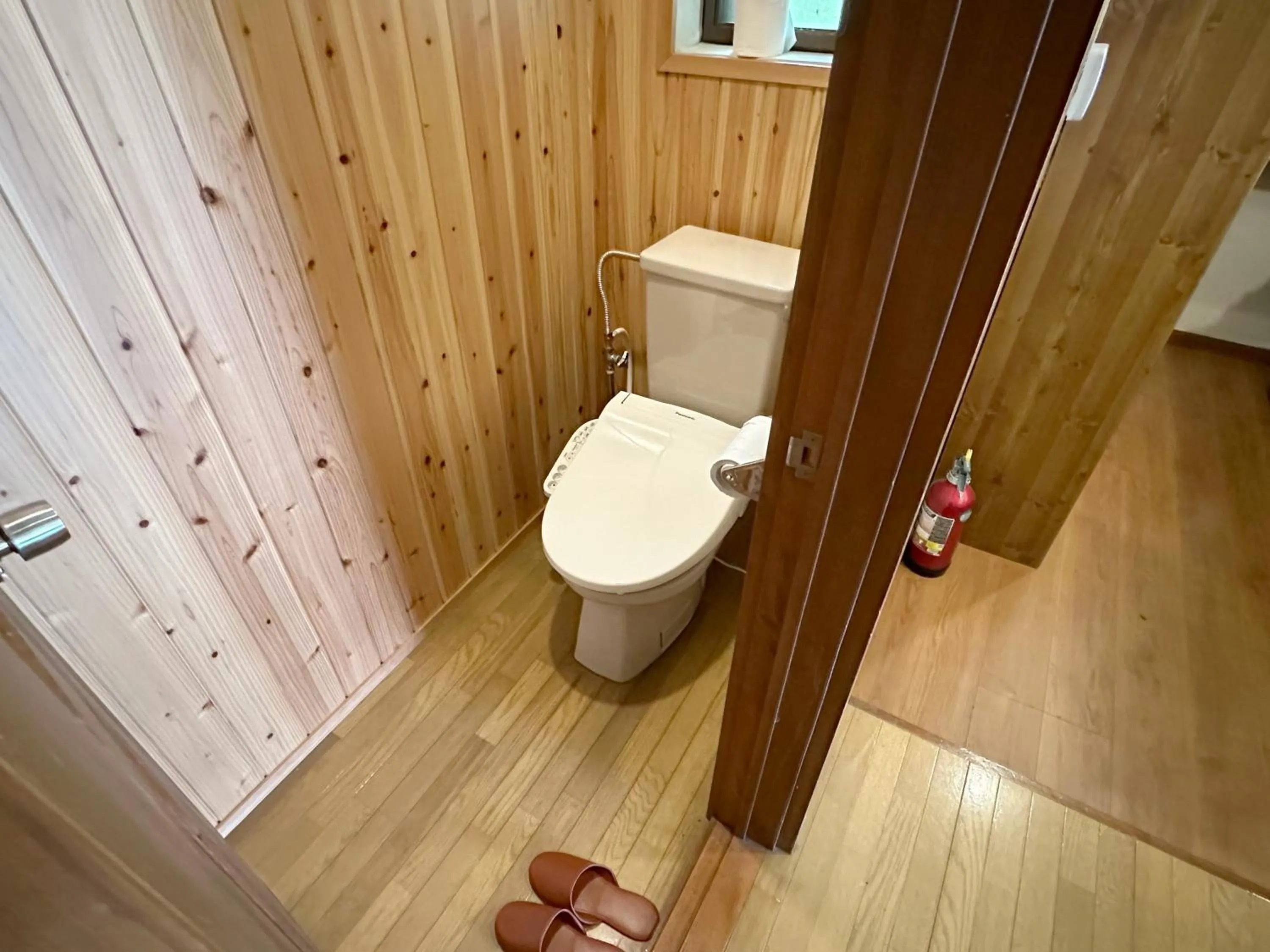 Toilet in Nature Cottage Akabeko