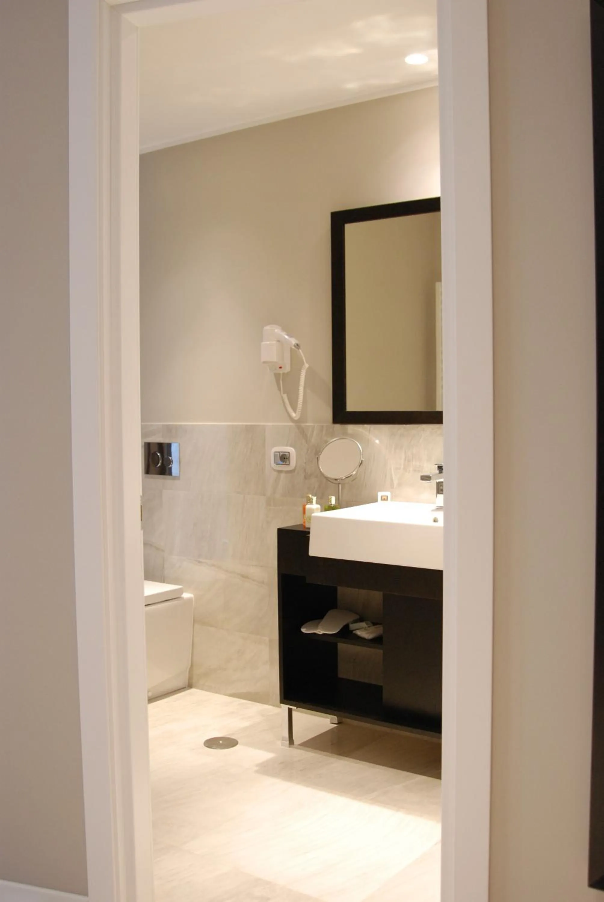 Bathroom in Marconi Hotel