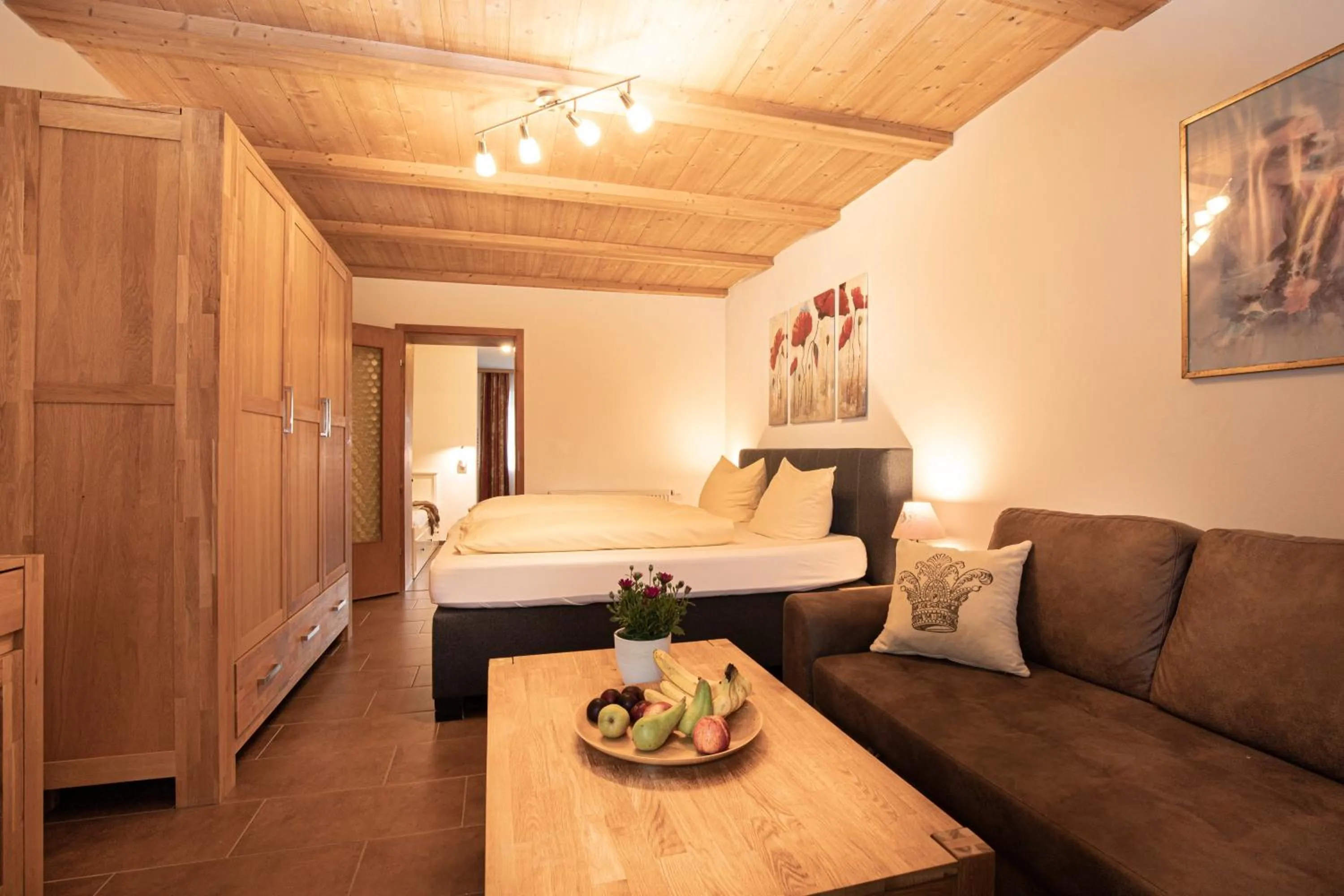 Living room, Bed in Hotel-Gasthof Der Wiesengrund