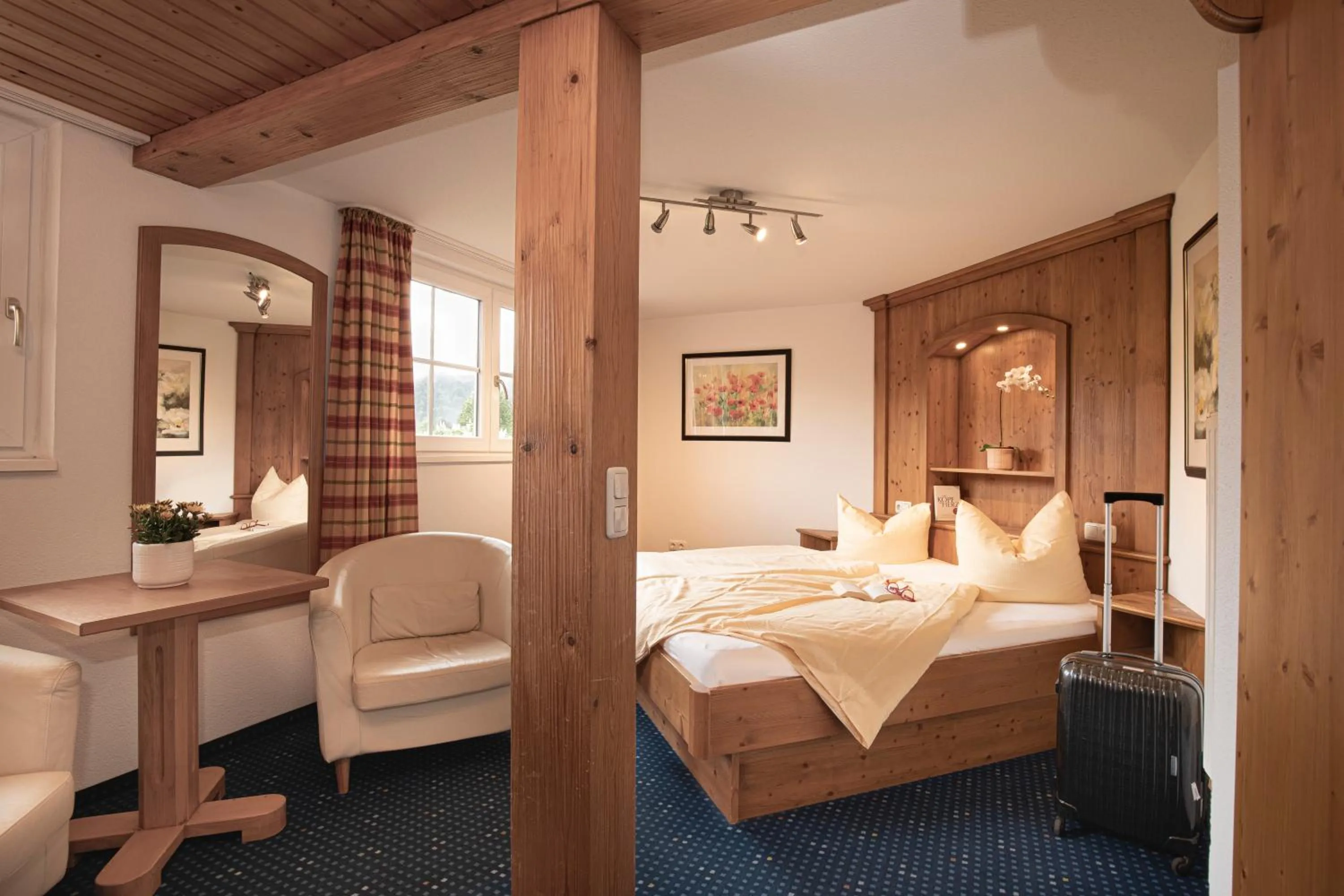 Photo of the whole room, Bed in Hotel-Gasthof Der Wiesengrund