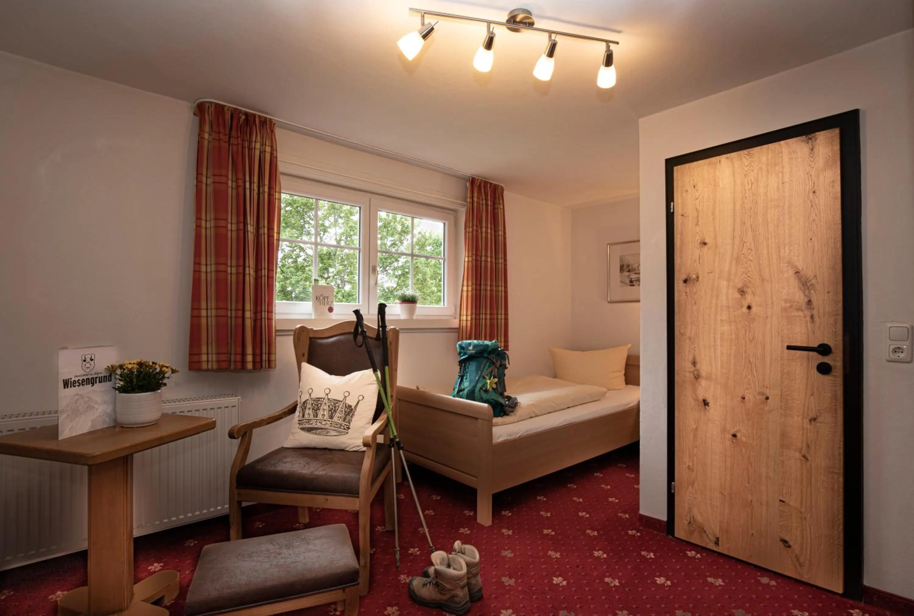 Photo of the whole room, Bed in Hotel-Gasthof Der Wiesengrund