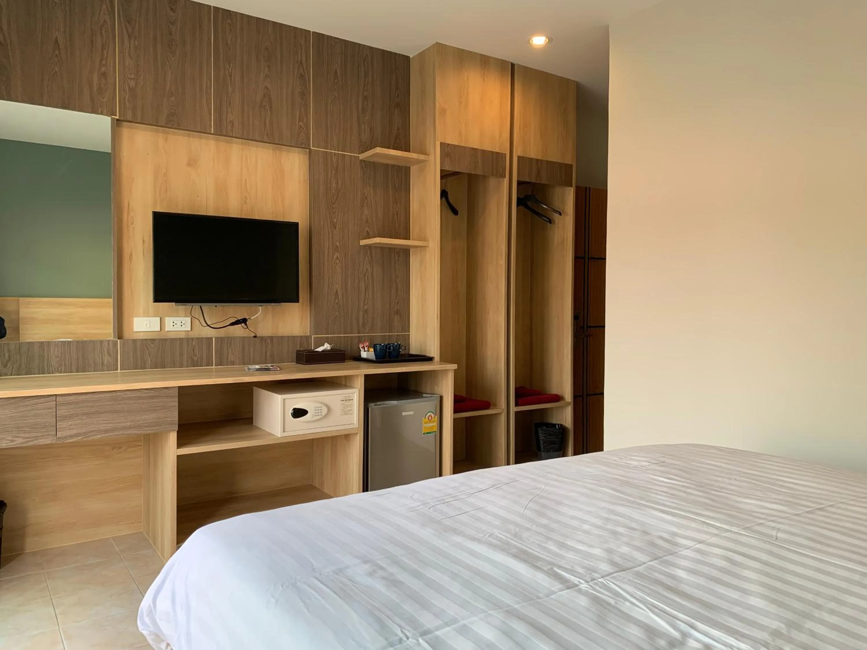 TV and multimedia, Bed in Room Actually