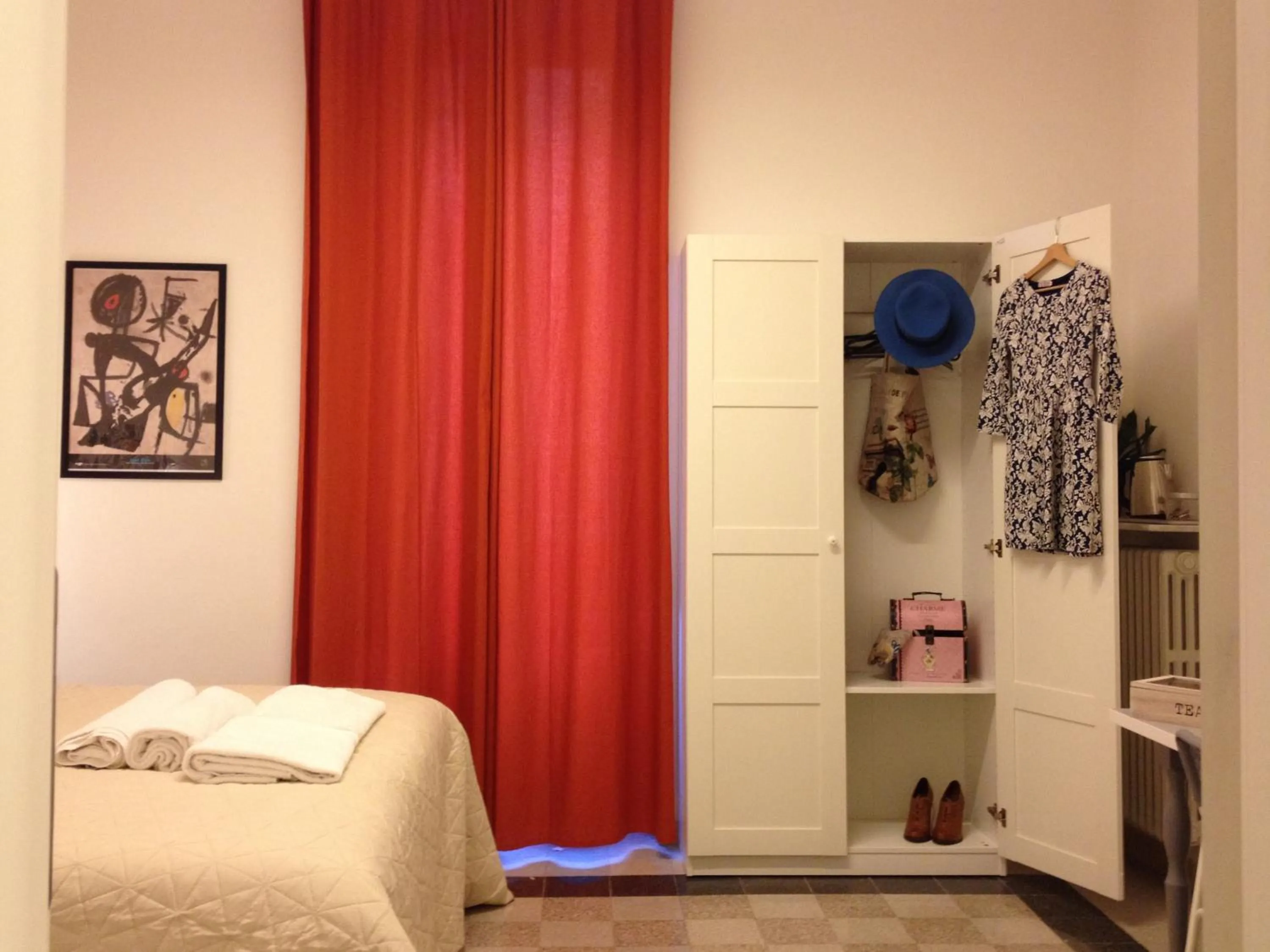 Decorative detail, Bed in Domò Vaticano Guest House