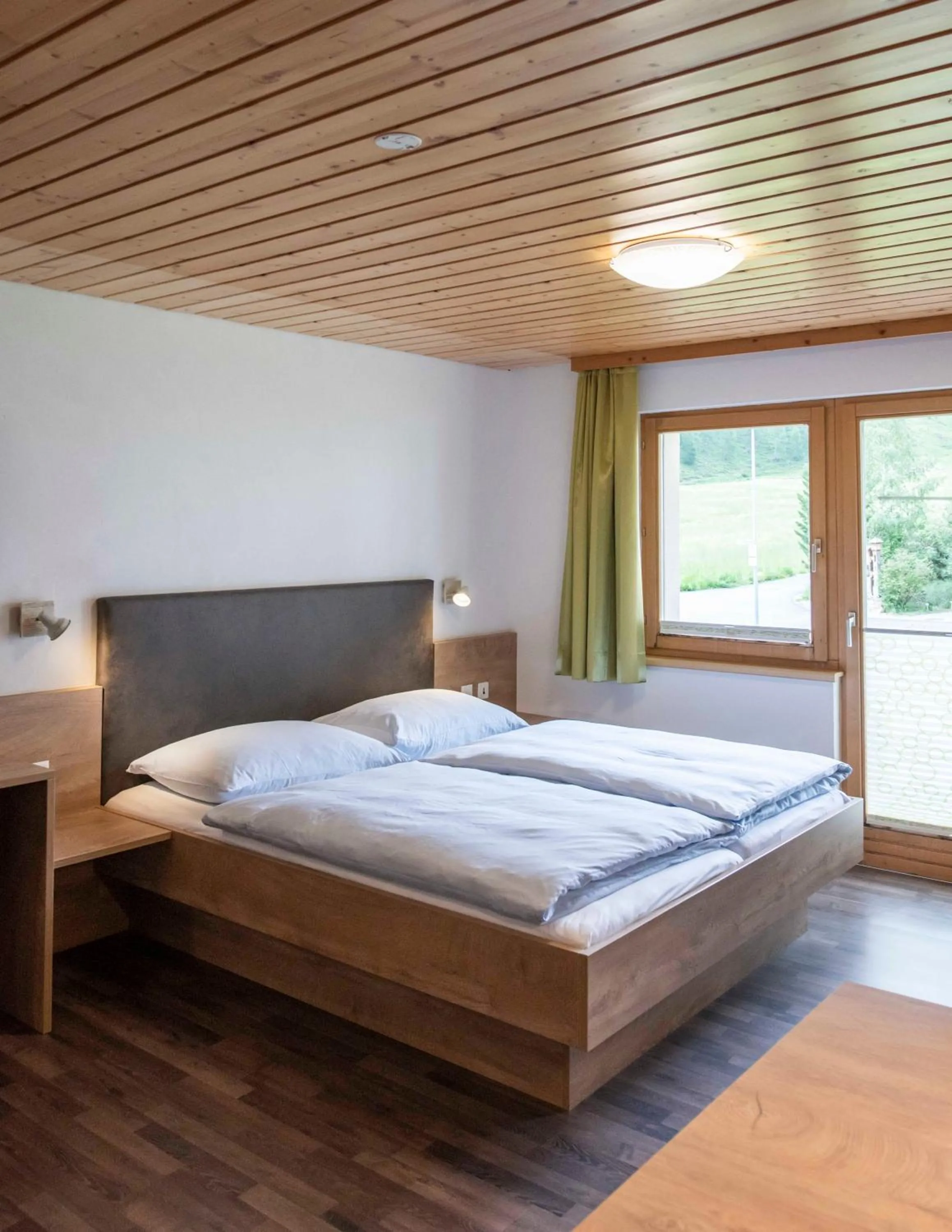 Photo of the whole room, Bed in Apartment Madlaina