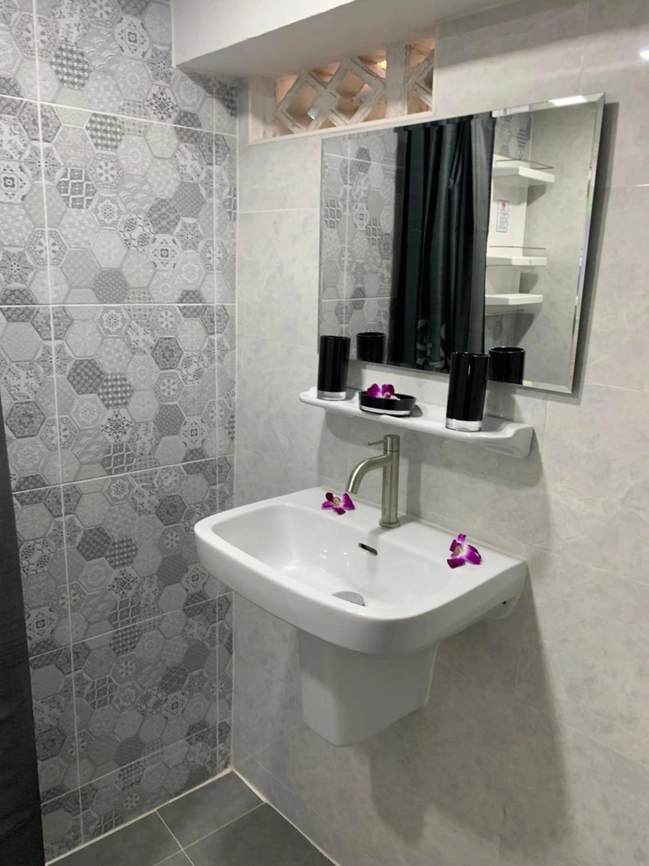 Bathroom in Fong Kaew and Baan Nang Fa Guesthouse