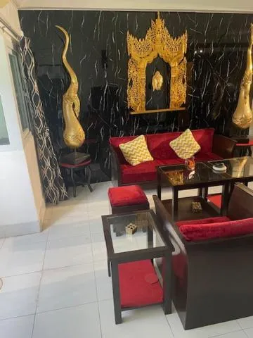 Fong Kaew and Baan Nang Fa Guesthouse