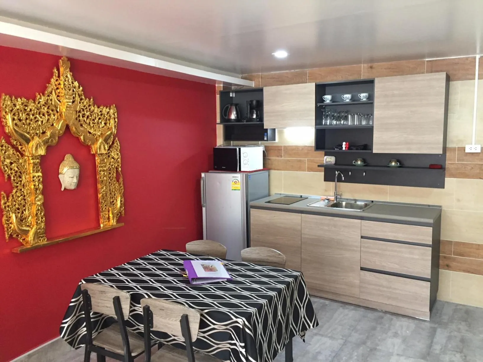 Kitchen or kitchenette in Fong Kaew and Baan Nang Fa Guesthouse