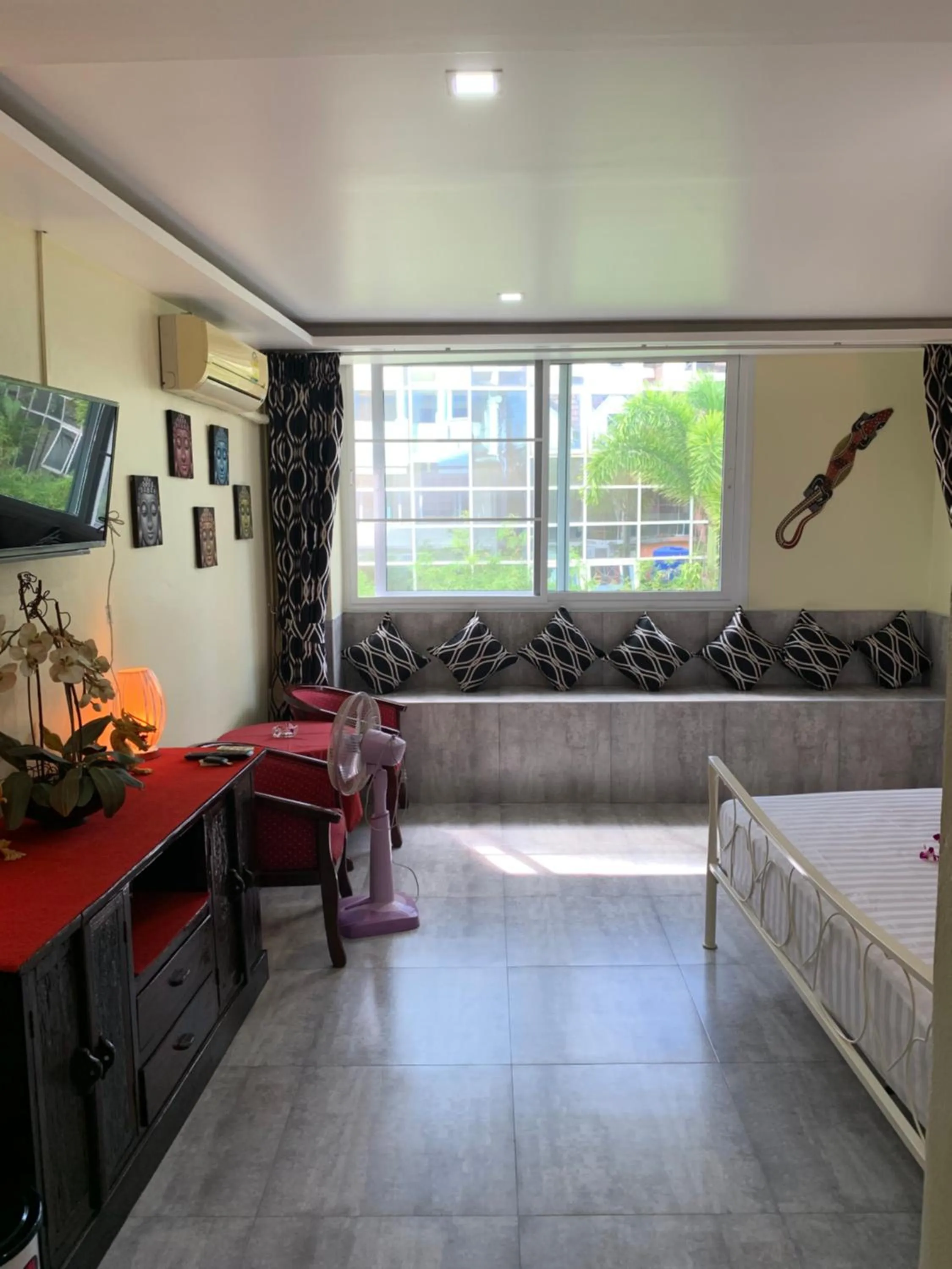 Bed in Fong Kaew and Baan Nang Fa Guesthouse