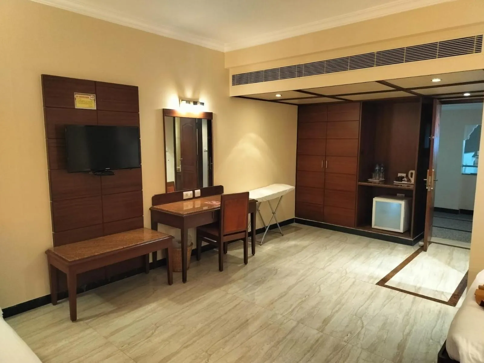 TV and multimedia in Shenbaga Hotel And Convention Centre