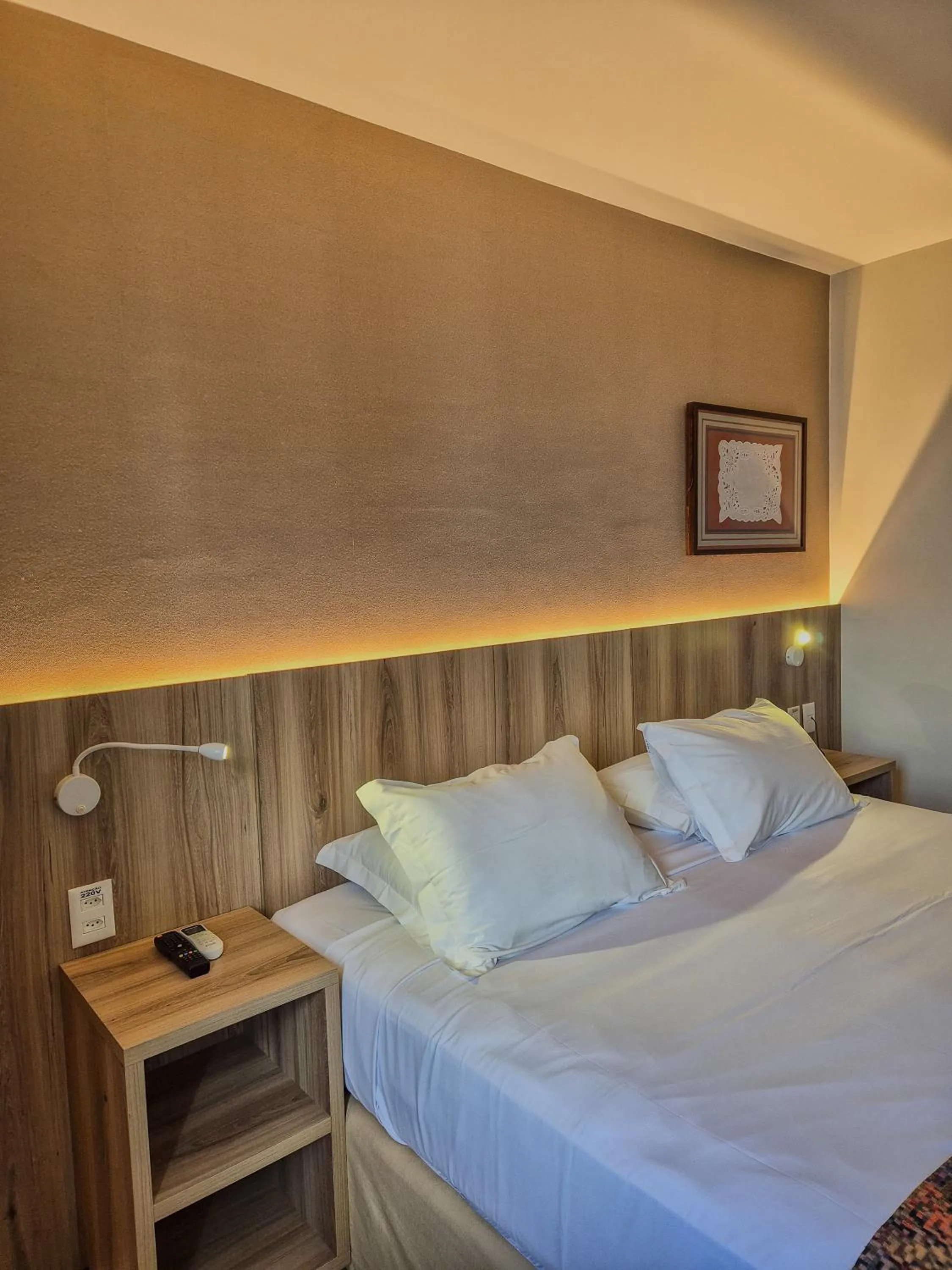 Photo of the whole room, Bed in Hotel Sonata de Iracema