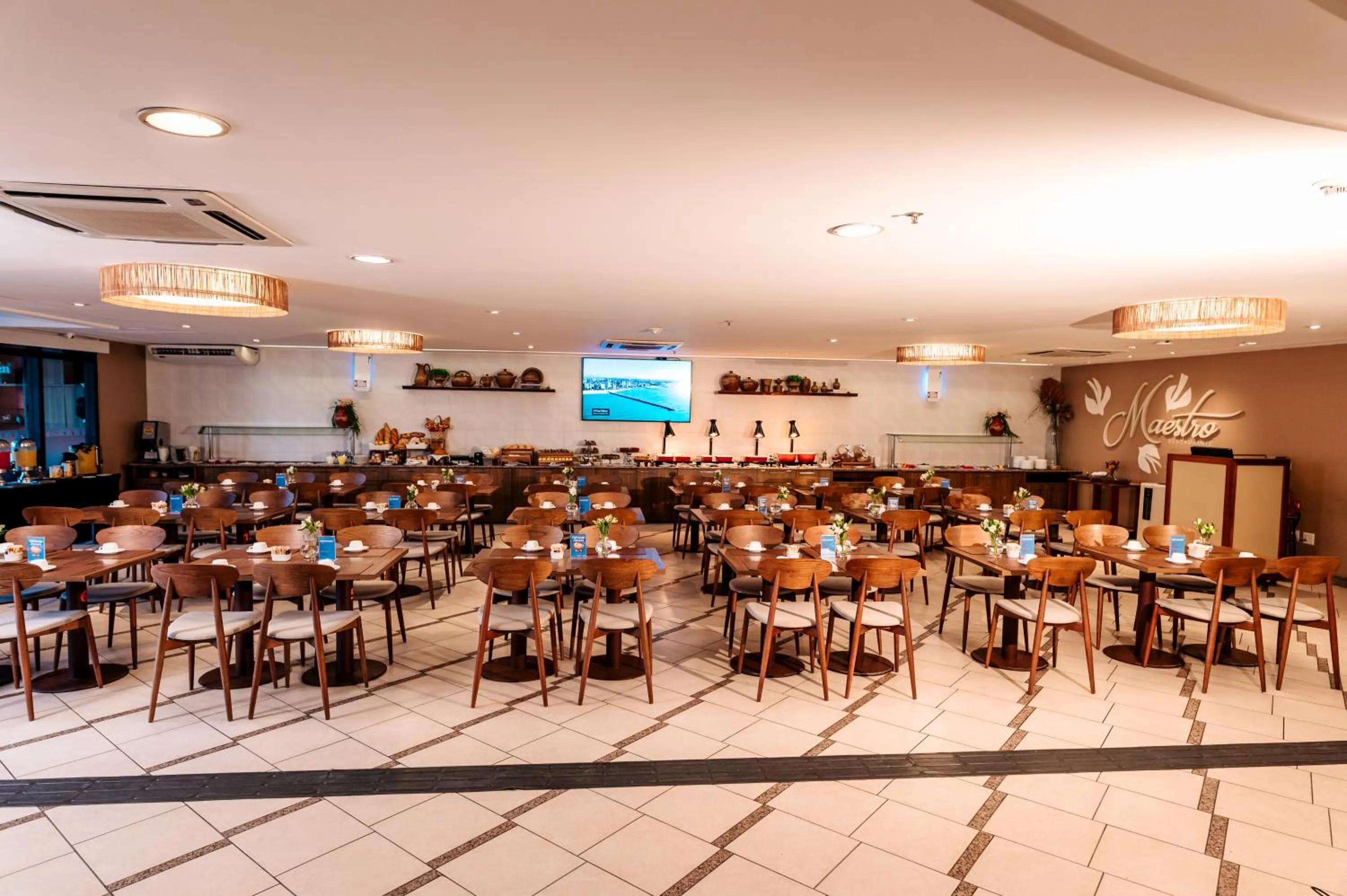 Restaurant/places to eat in Hotel Sonata de Iracema