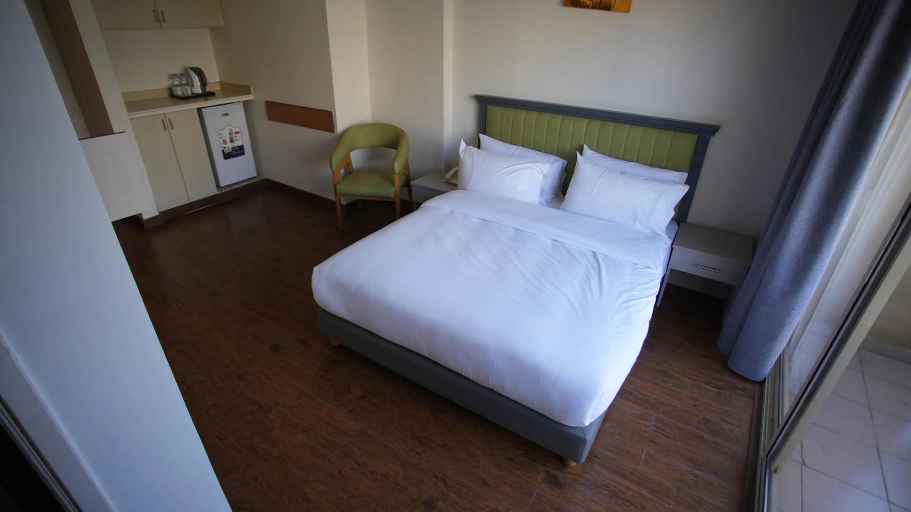 Coffee/tea facilities, Bed in Manara Riva Suites