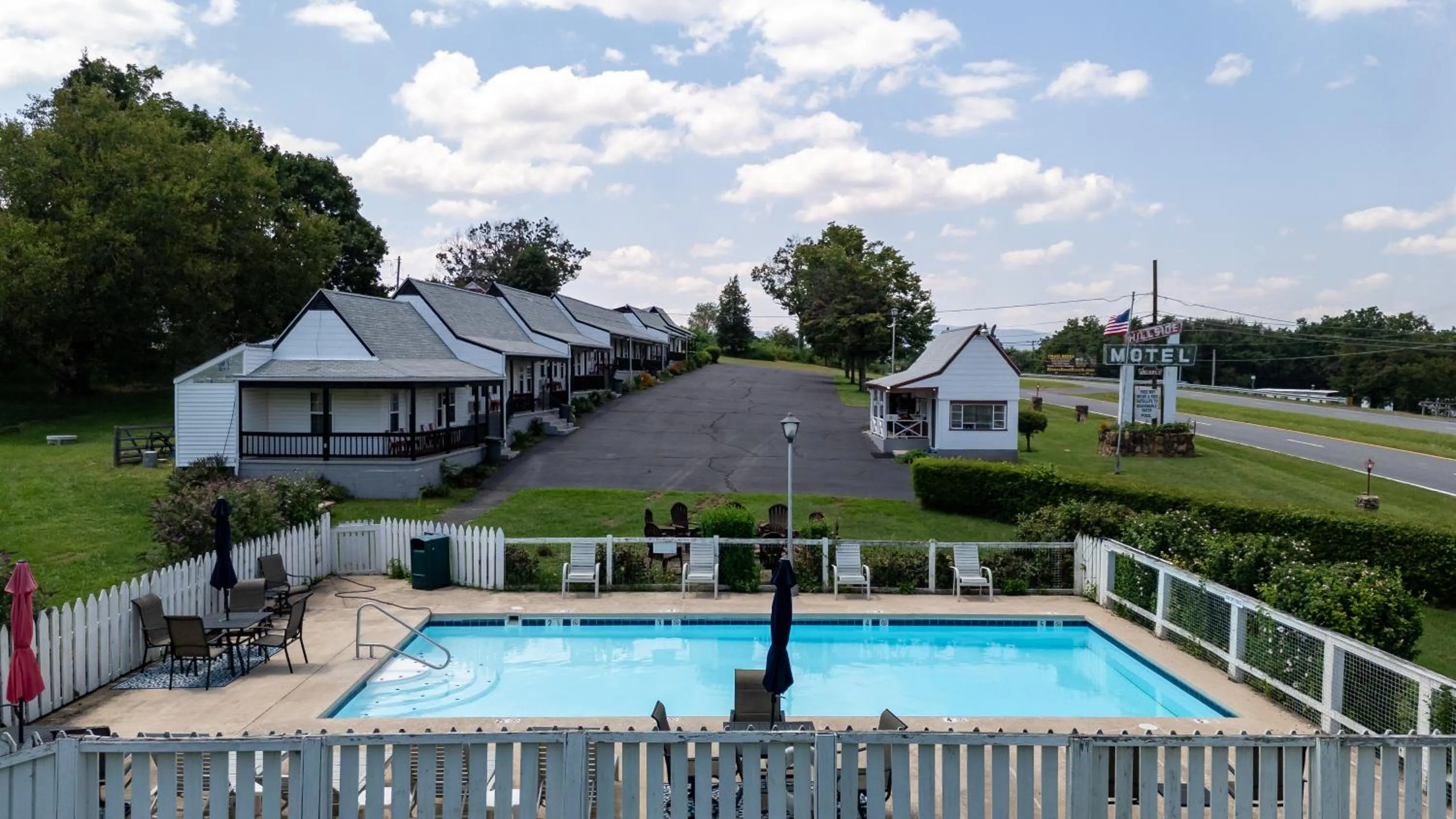 Hillside Hotel
