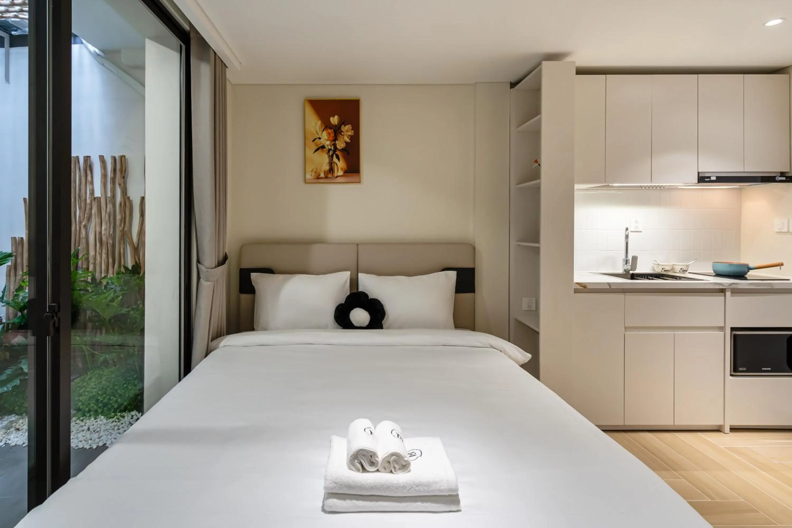 Bed in The Royal Vista - Phu My Hung