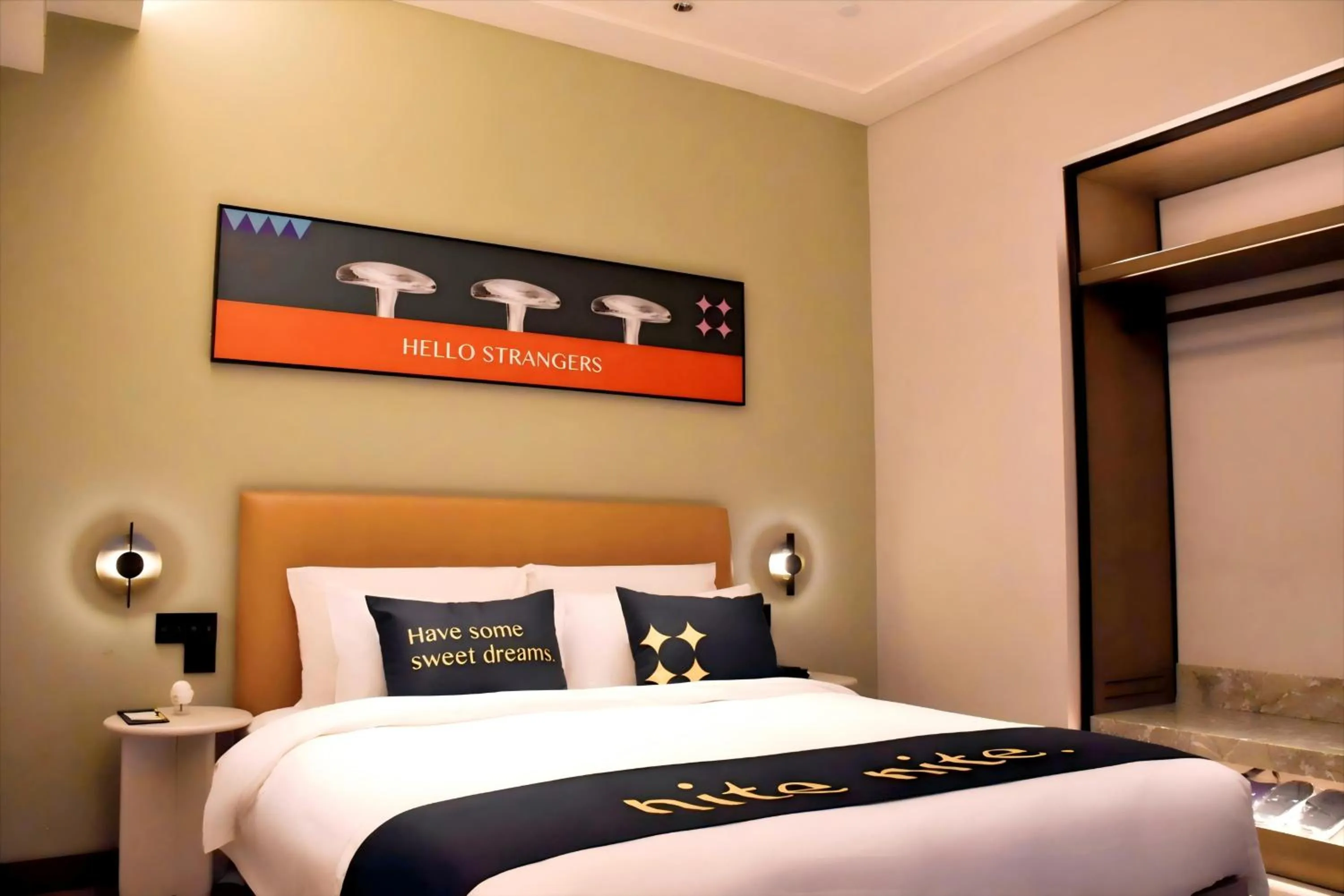 Bed in The Mustel Hotel Chongqing Hongyadong