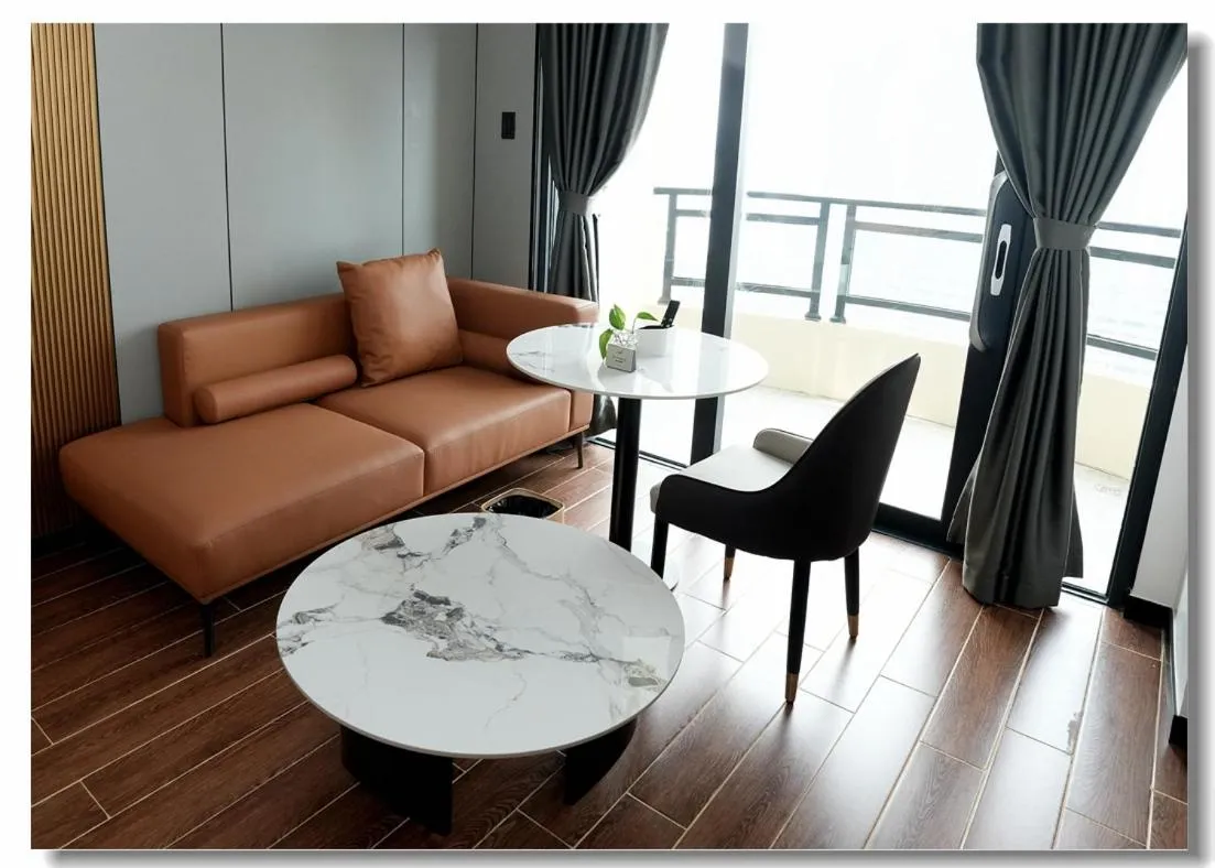 Dining area in Golden Seagulls Hotel