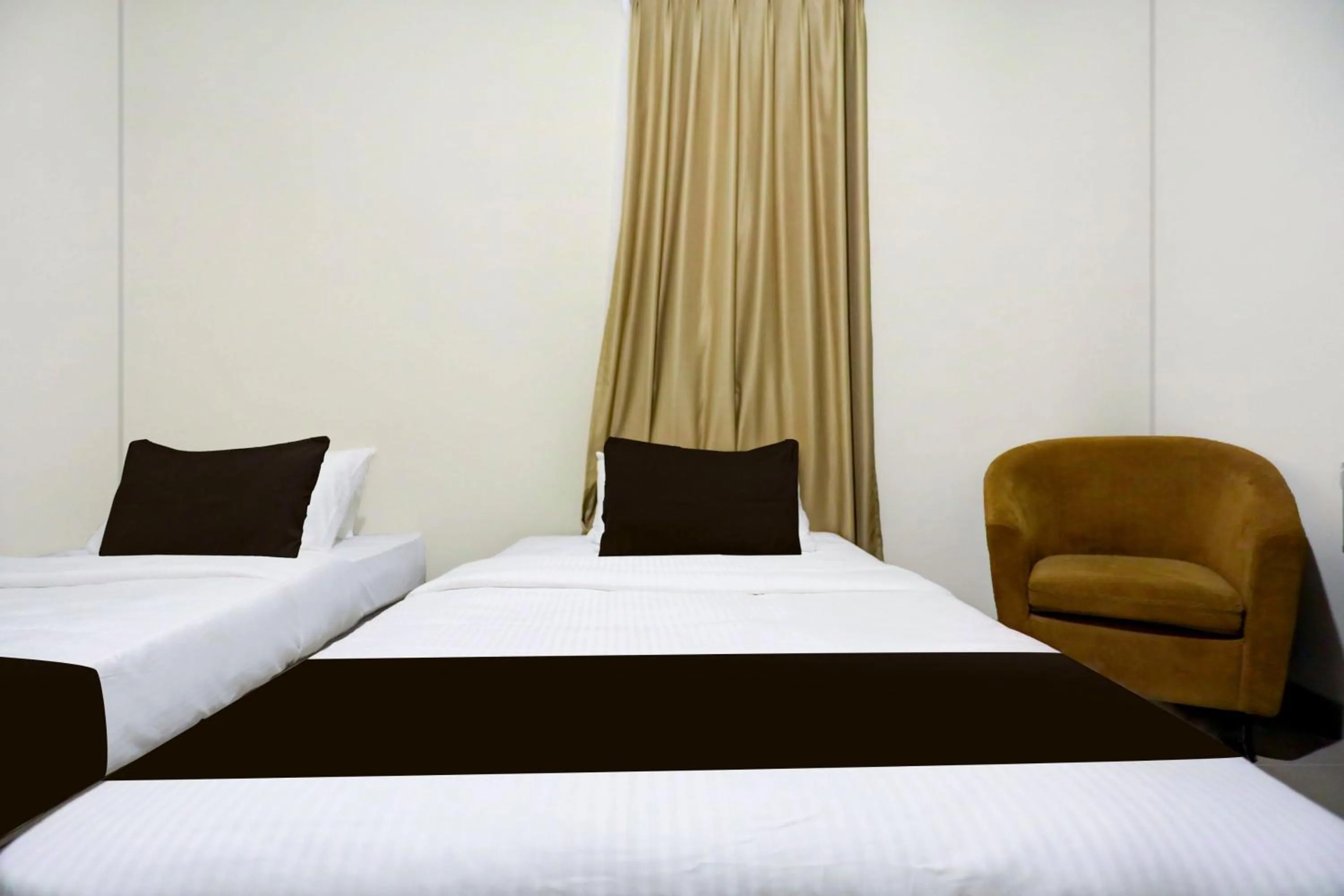 Bedroom, Bed in Collection O Waterfront City Near Unrika Formerly Dory Inn