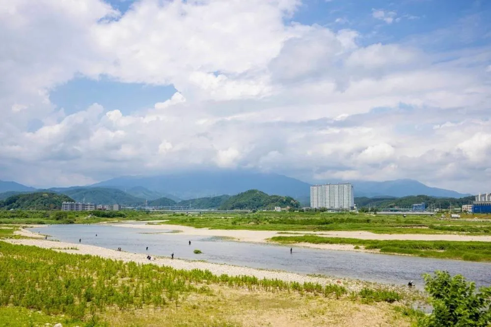 Yangyang Blue Ara Pension