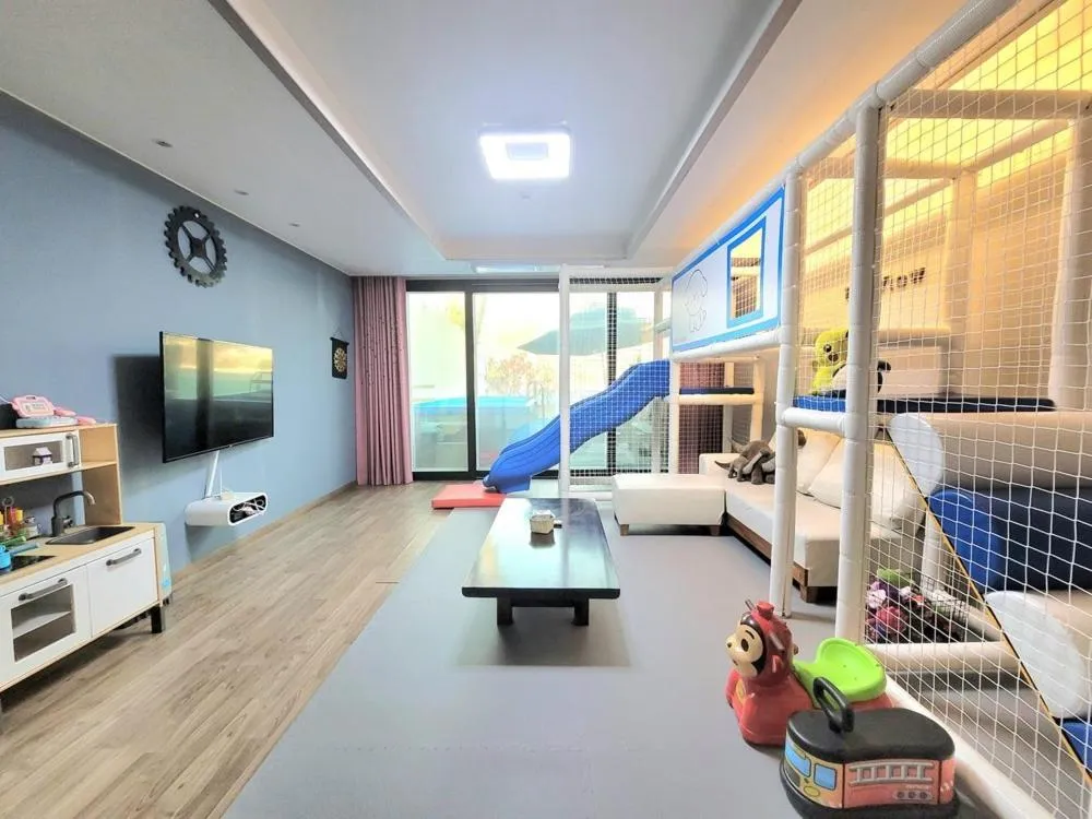 Bed in Geoje Theview Kids Poolvilla