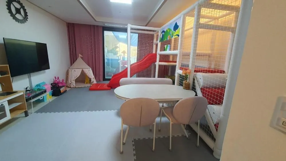 Bed in Geoje Theview Kids Poolvilla