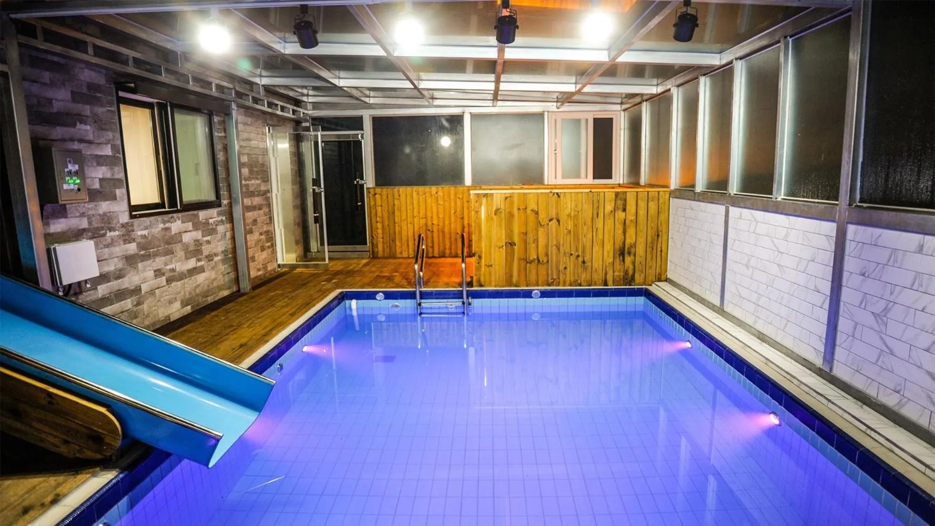 Gapyeong Pinepino Poolvilla