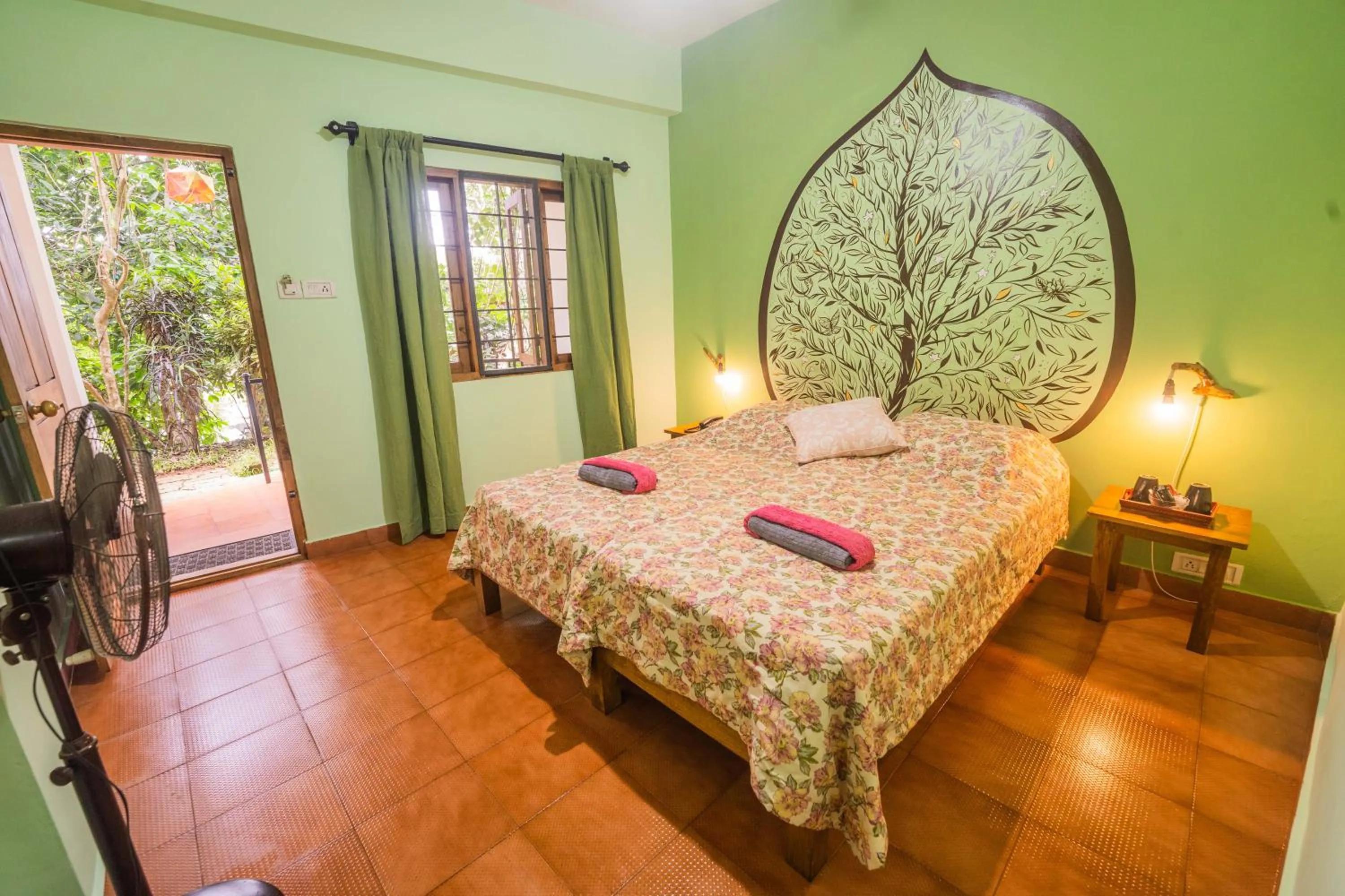 Bedroom, Bed in Chrissie's Hotel