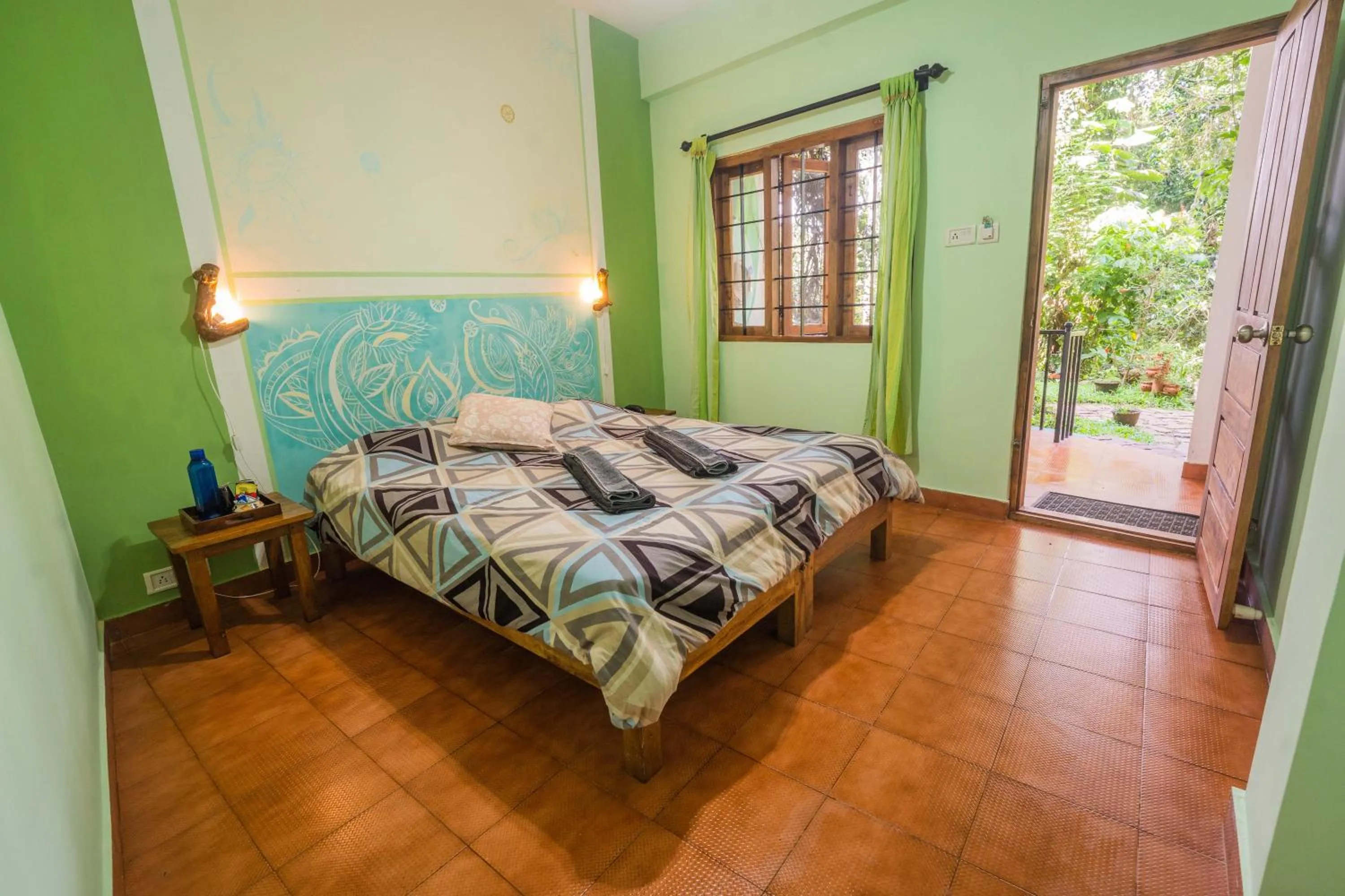 Bedroom, Bed in Chrissie's Hotel