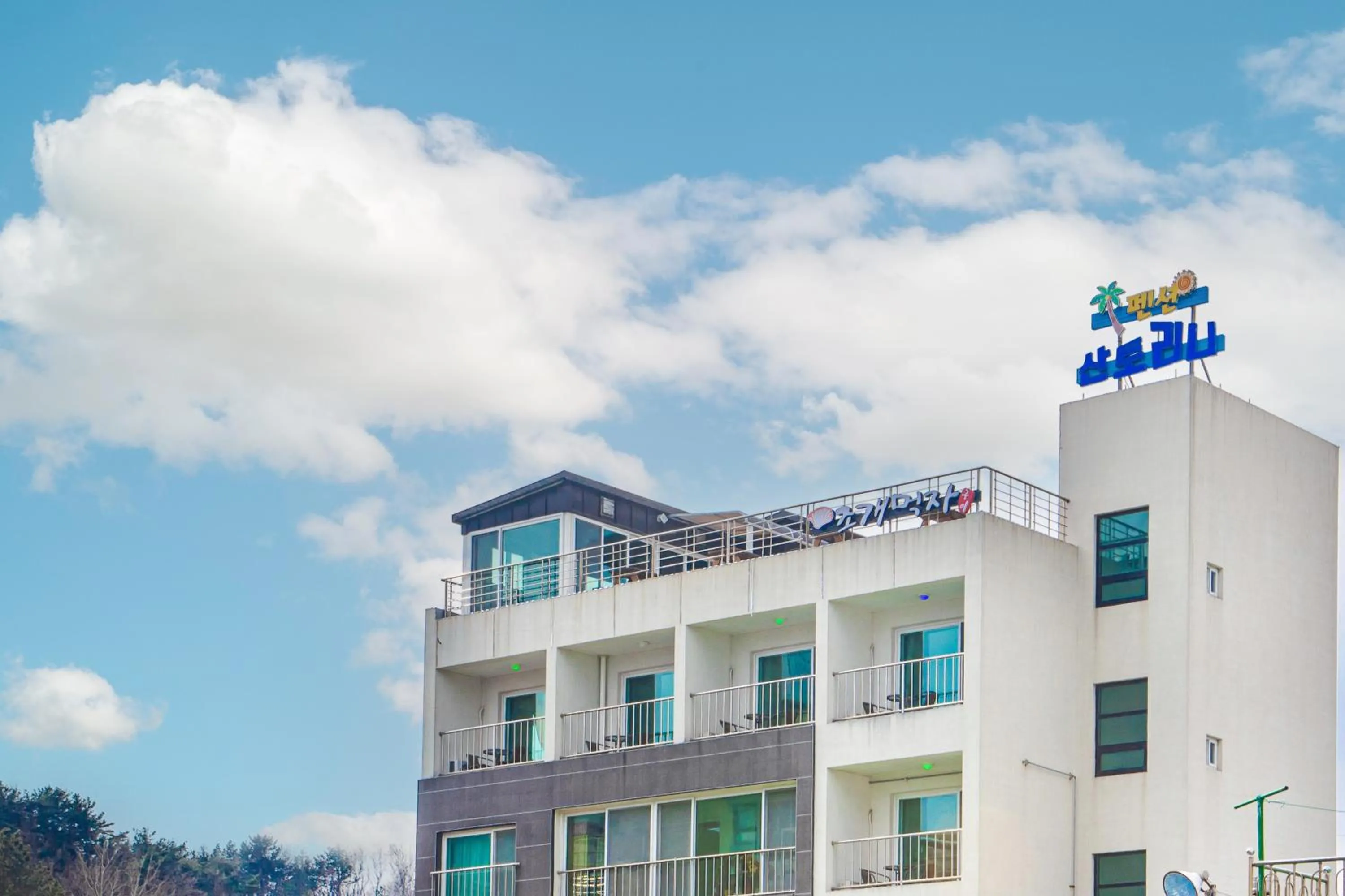 Sokcho Santolini Pension