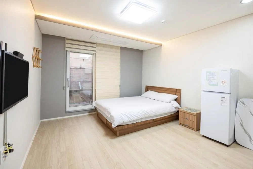 Bed in Yangyang Hajodae Sungsim Pension