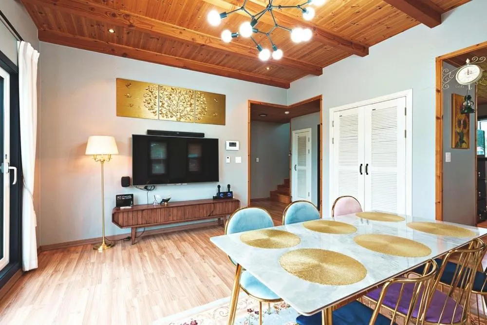 Gangneung Spring Private House