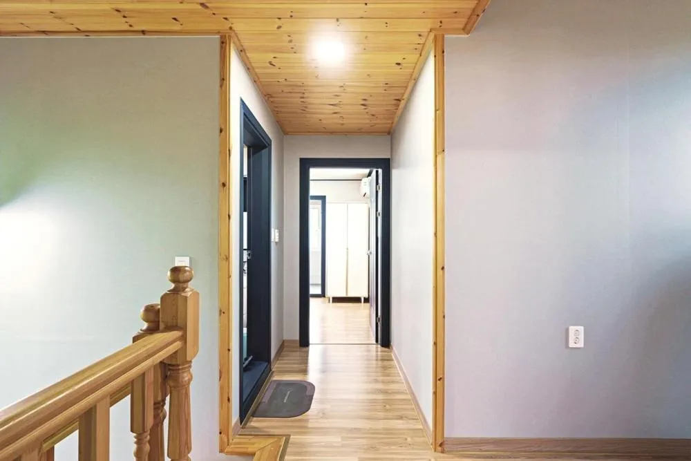 Gangneung Spring Private House