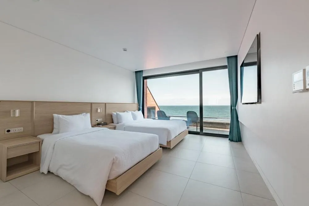 Bed in Pohang Case Poolvilla