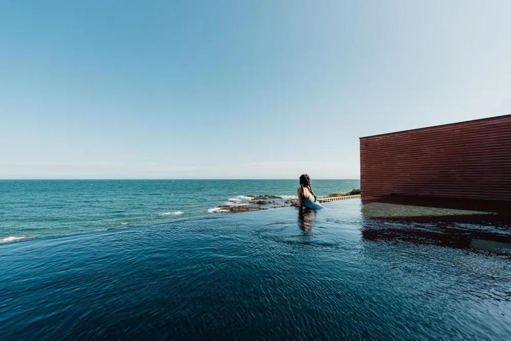 Pohang Case Poolvilla