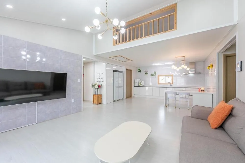 Gyeongju Danchae Gamsung Pool Villa