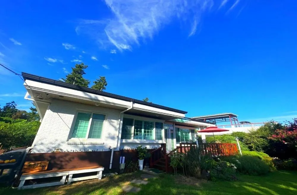 Jeju Haebyeol Private Pension Pet friendly