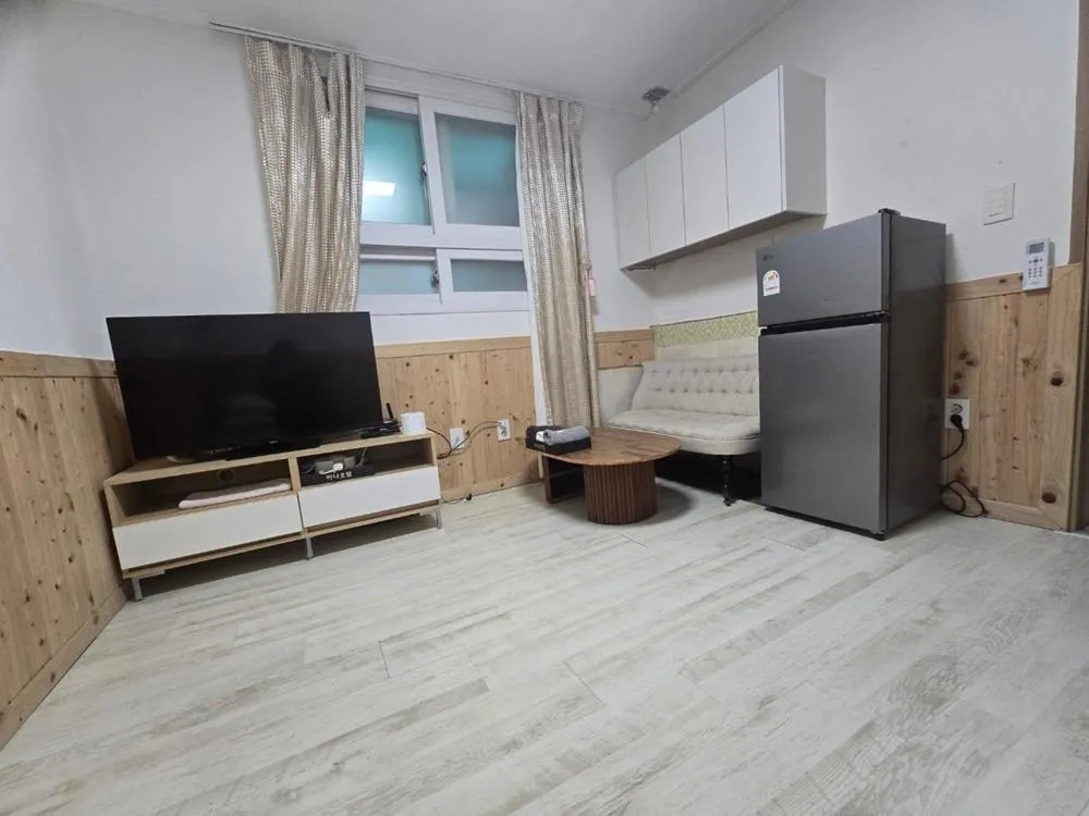 Eulwangri Suwanee Pension