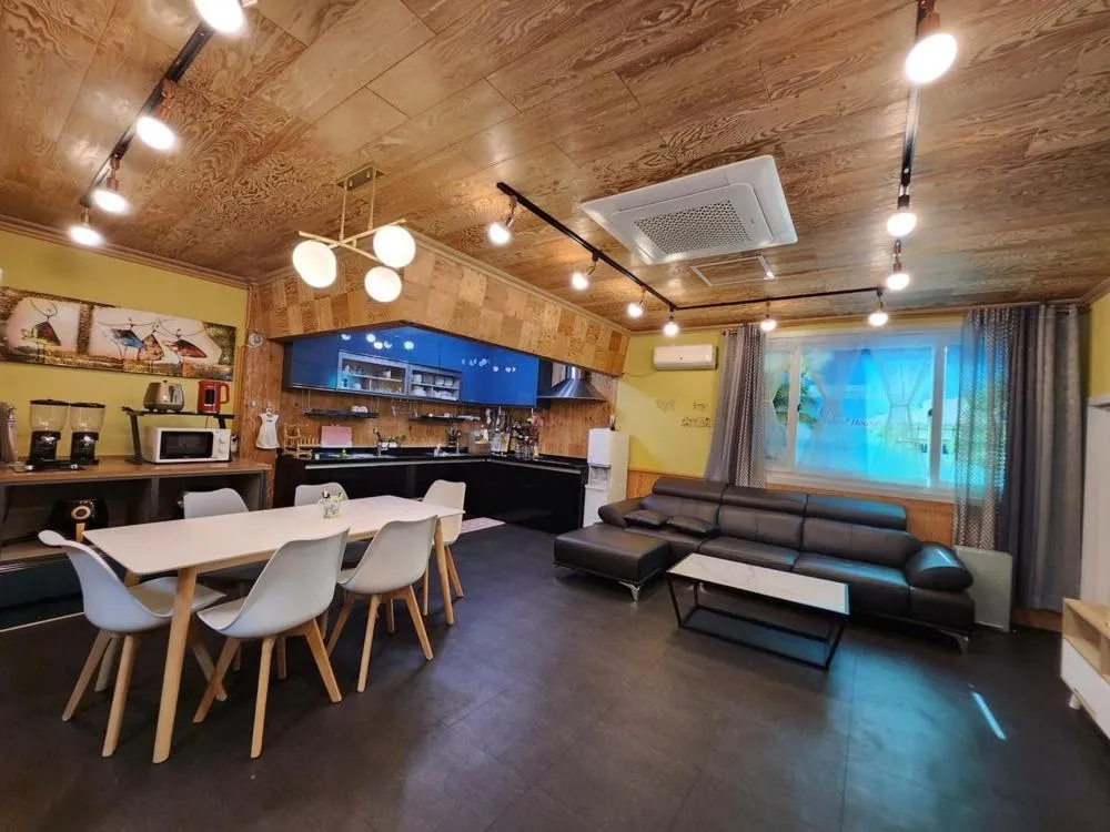 Yeosu Daoljang Guesthouse