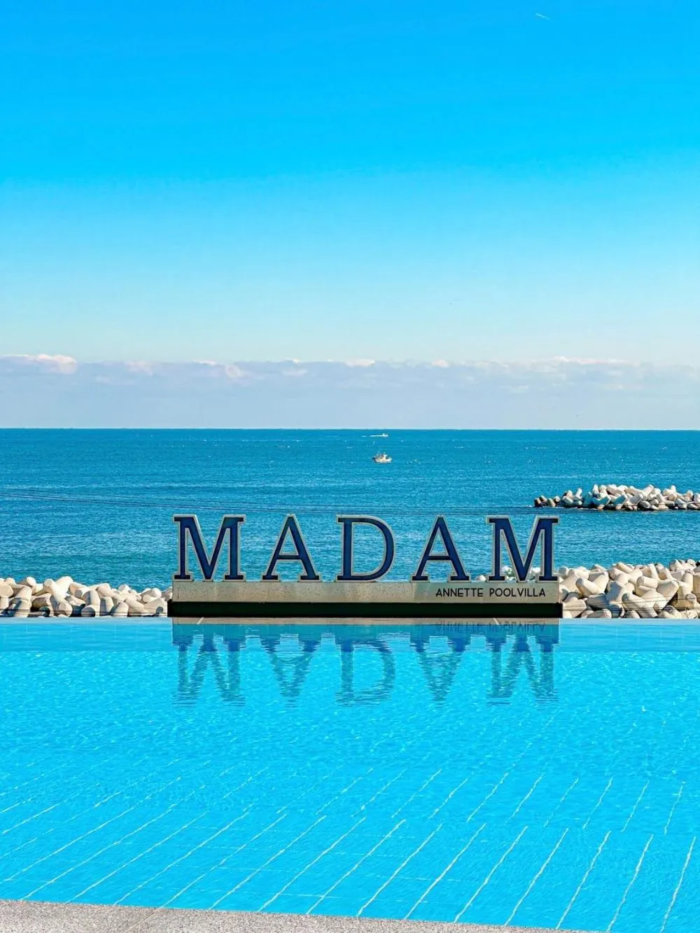 Pohang Madame Annette Pool Villa dogs allowed