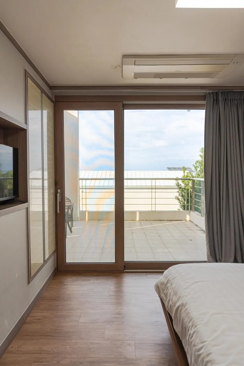 Bed in Jeju Aewolae Hyuyang Pension