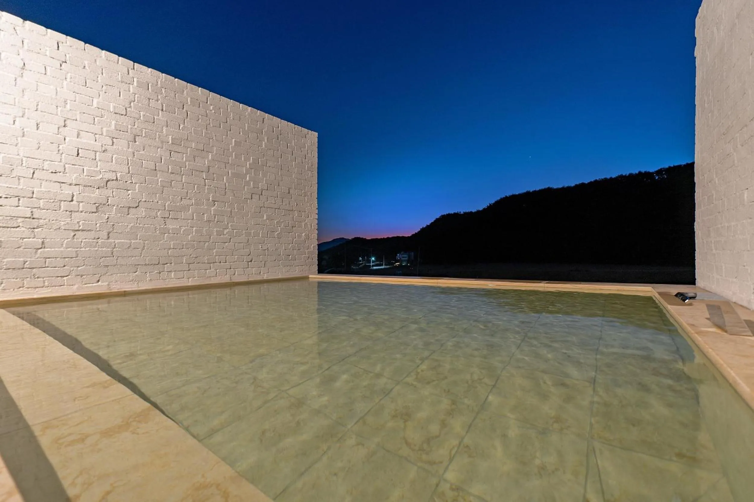 Gyeongju Edis Poolvilla