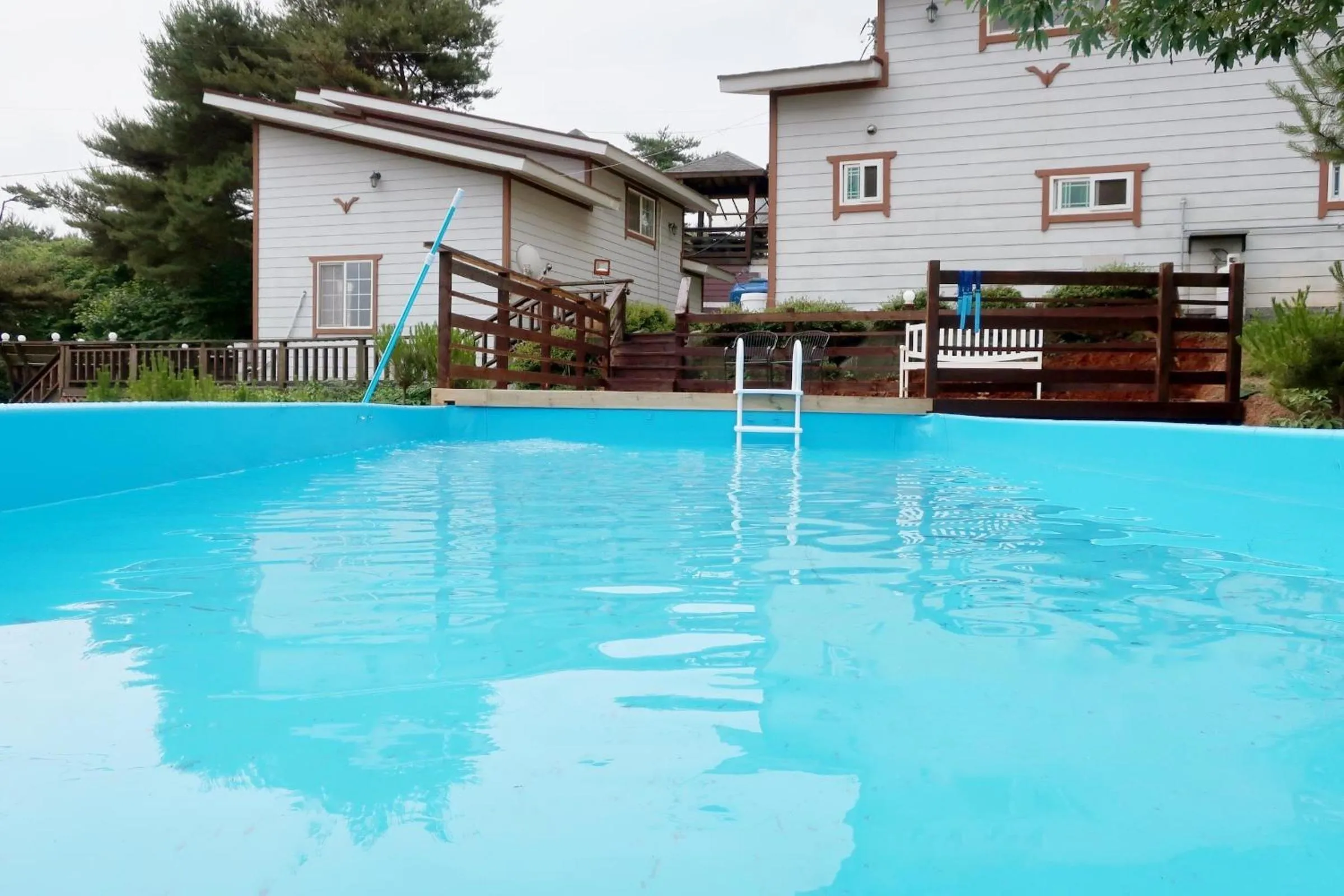 Taean Anmyeondo Geuttaegeu Pension