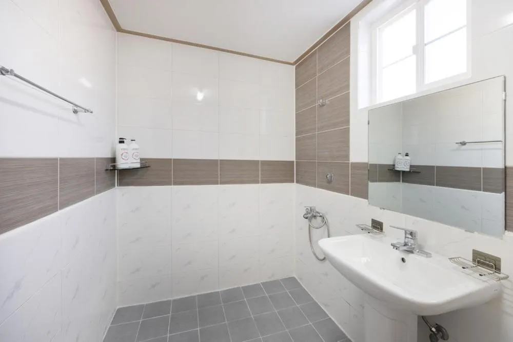 Taean Oceanhill Resort Pension