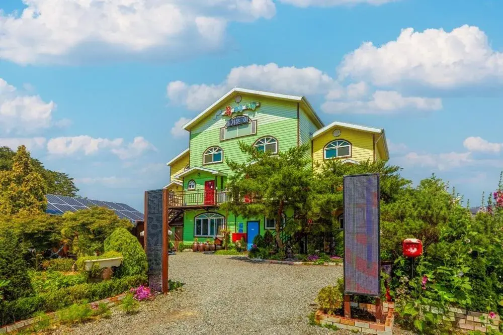 Taean Rainbow Pension Taean Rainbow Pension