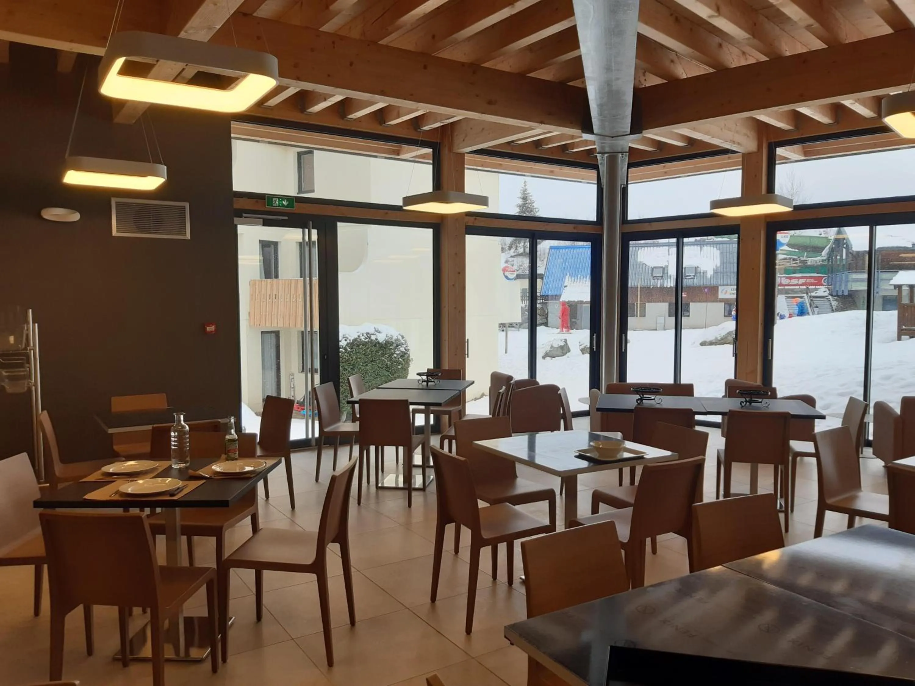 Restaurant/places to eat in VVF Les 7 Laux Massif de Belledonne