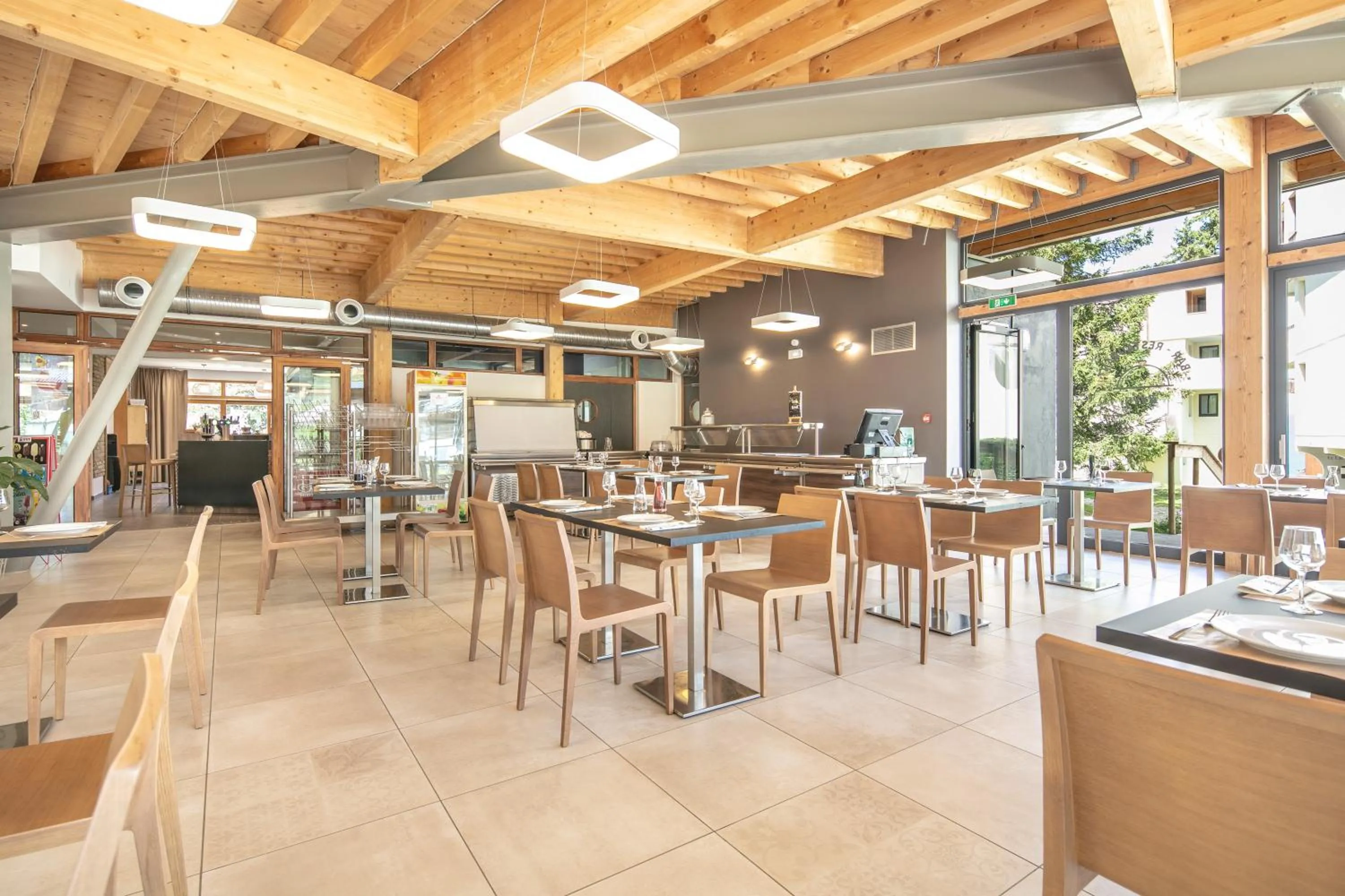 Restaurant/places to eat in VVF Les 7 Laux Massif de Belledonne