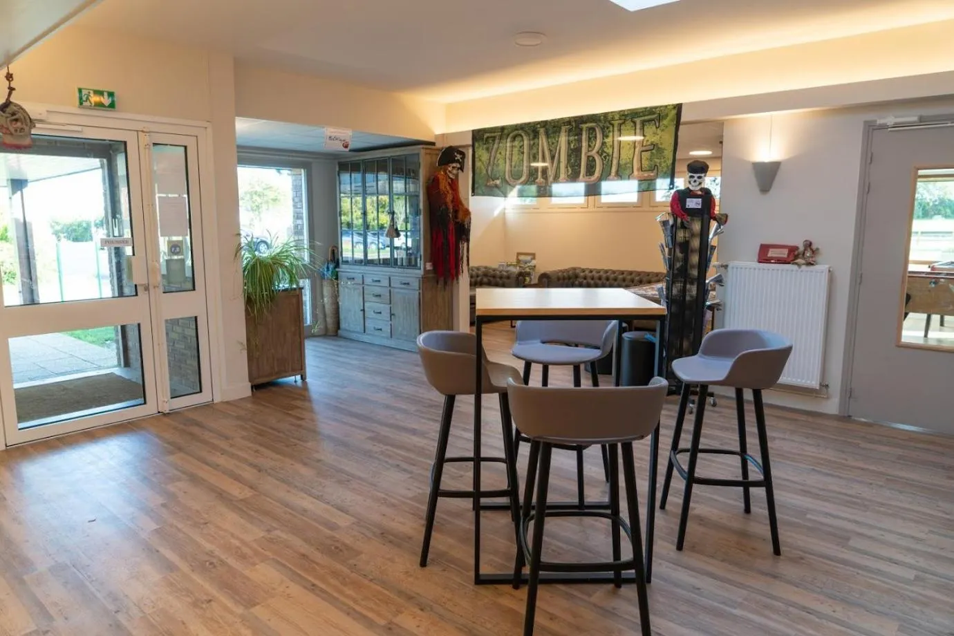 Library in VVF Normandie Veules-les-Roses