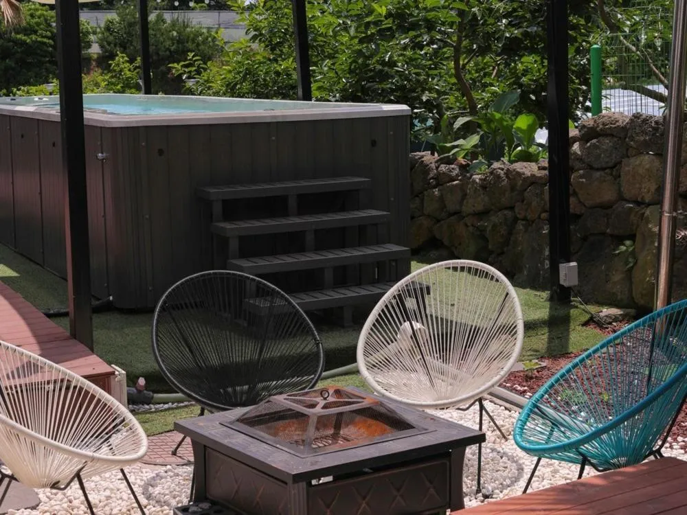 Jeju Sky Castle Pool Villa