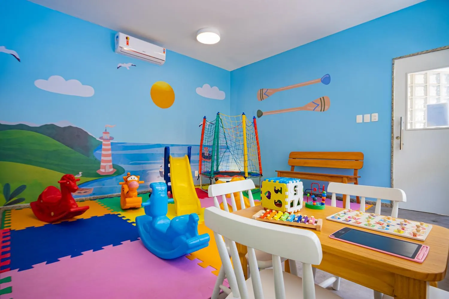 Area and facilities in Portobello Ondina Praia