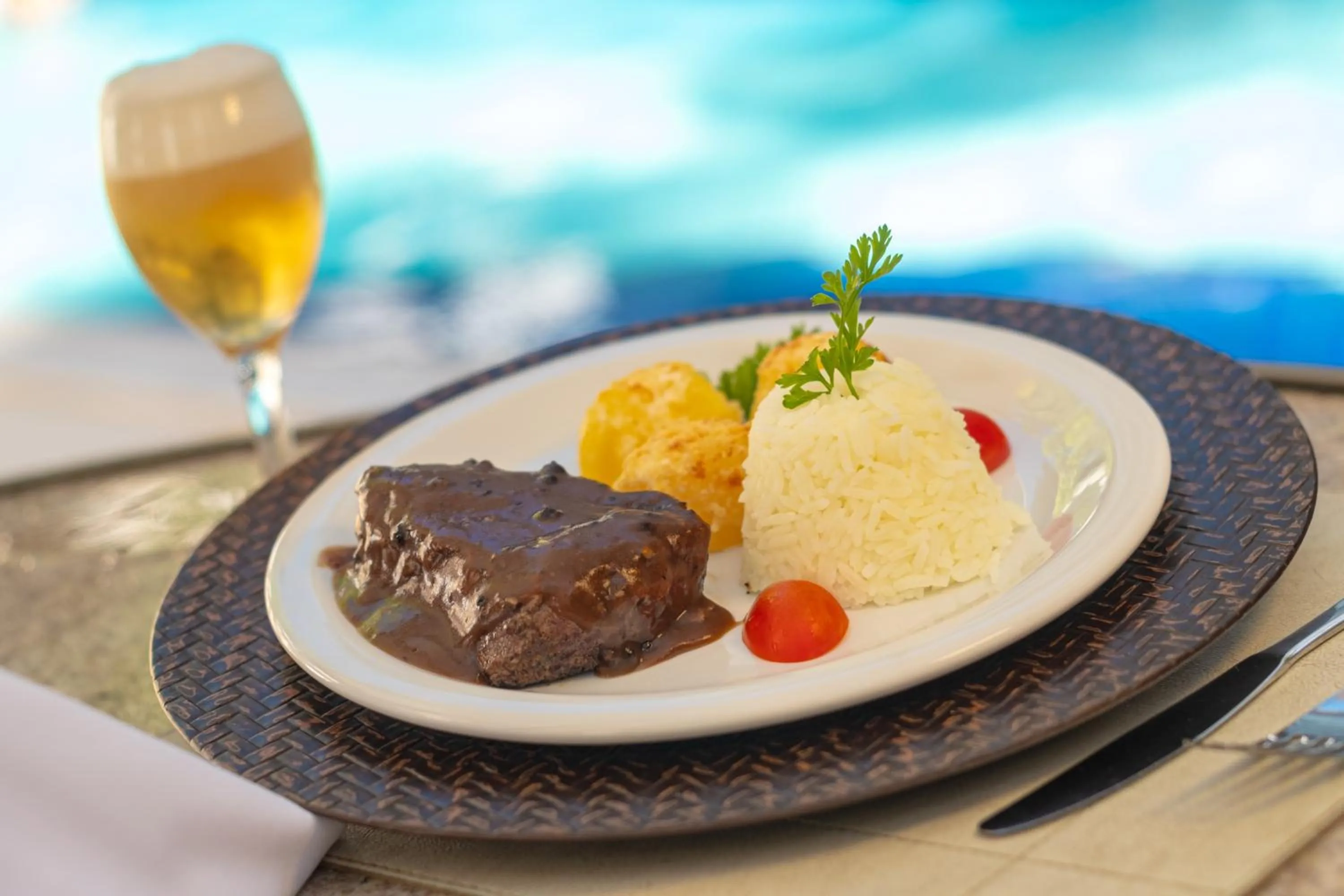 Food and drinks in Portobello Ondina Praia